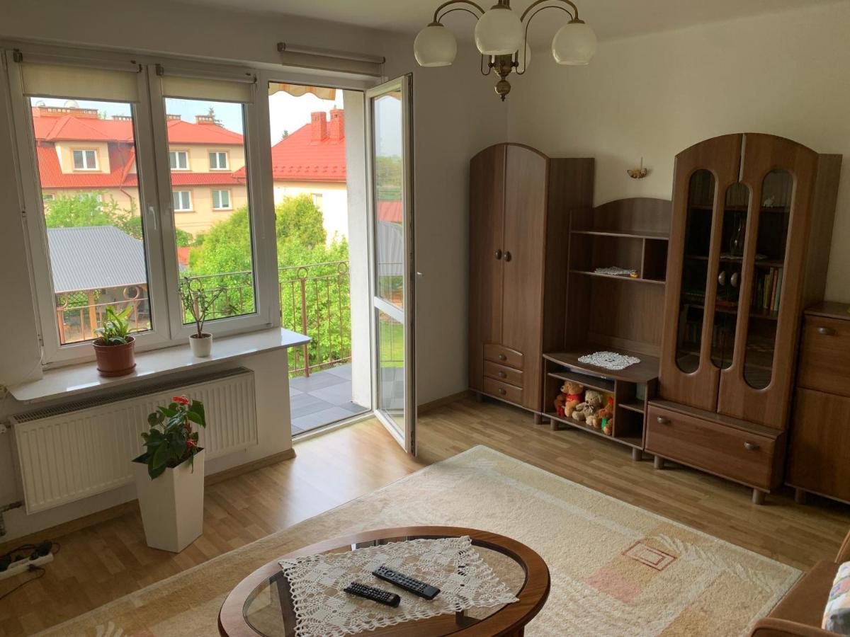 Z Ogrodem Harcerska 4 *